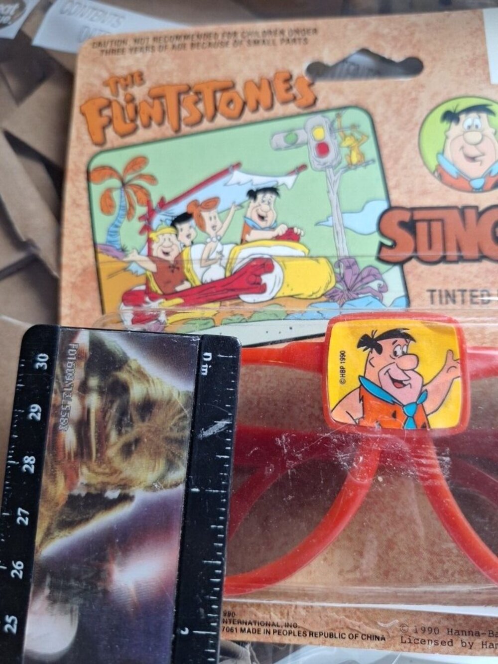 The Flintstones 1990 Fred Sunglasses UV Protection Kids Retro Frame - Picture 6 of 6